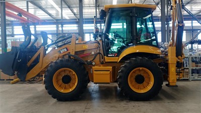 Товарен багер Хидравлично пилотно управление с четири колела 4×4